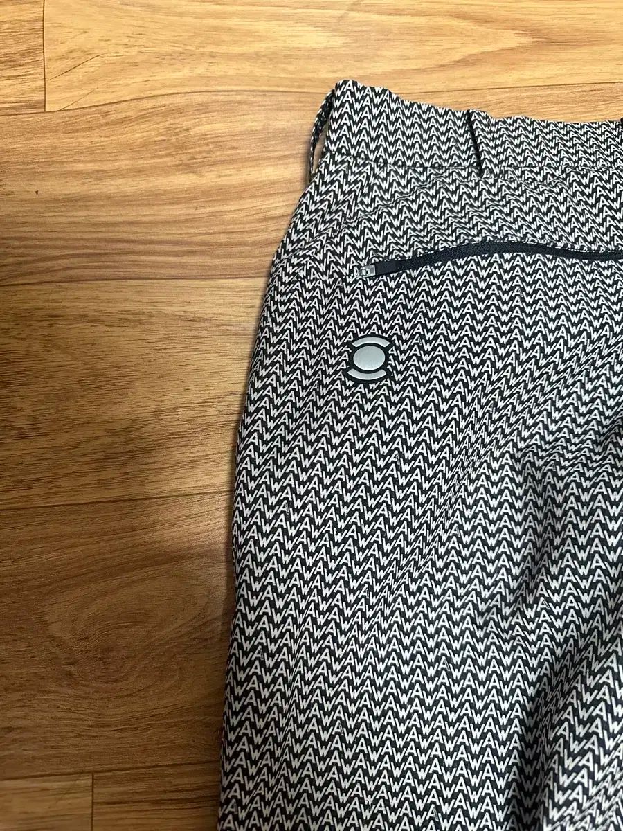 ゴルフサマーショーツ M【未使用】1piu1uguale3 GOLF サマーショーツ