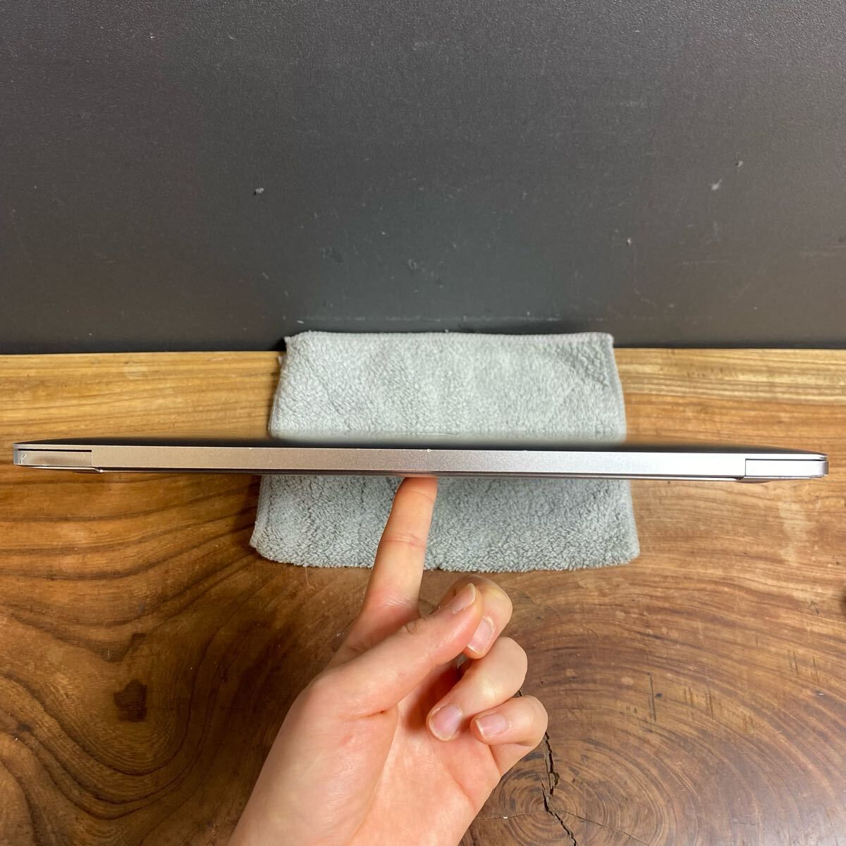 ECK94 イタリア製 クラウディオ 猫脚 ガラスキャビネット 鍵付き