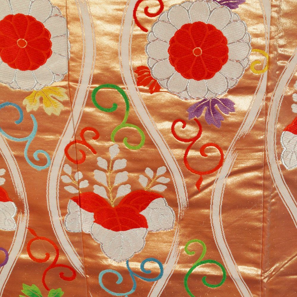 引き振袖 踊り着物 立涌に桐・菊唐草模様 刺繍 正絹 【 中古 裾引き 裾引 引き摺り お引き 着物 ひきずり 打掛 中古 打掛け 色打掛 お引き摺り 裾引 踊り 着物 踊り用着物 リサイクル着物 ステージ カラオケ】