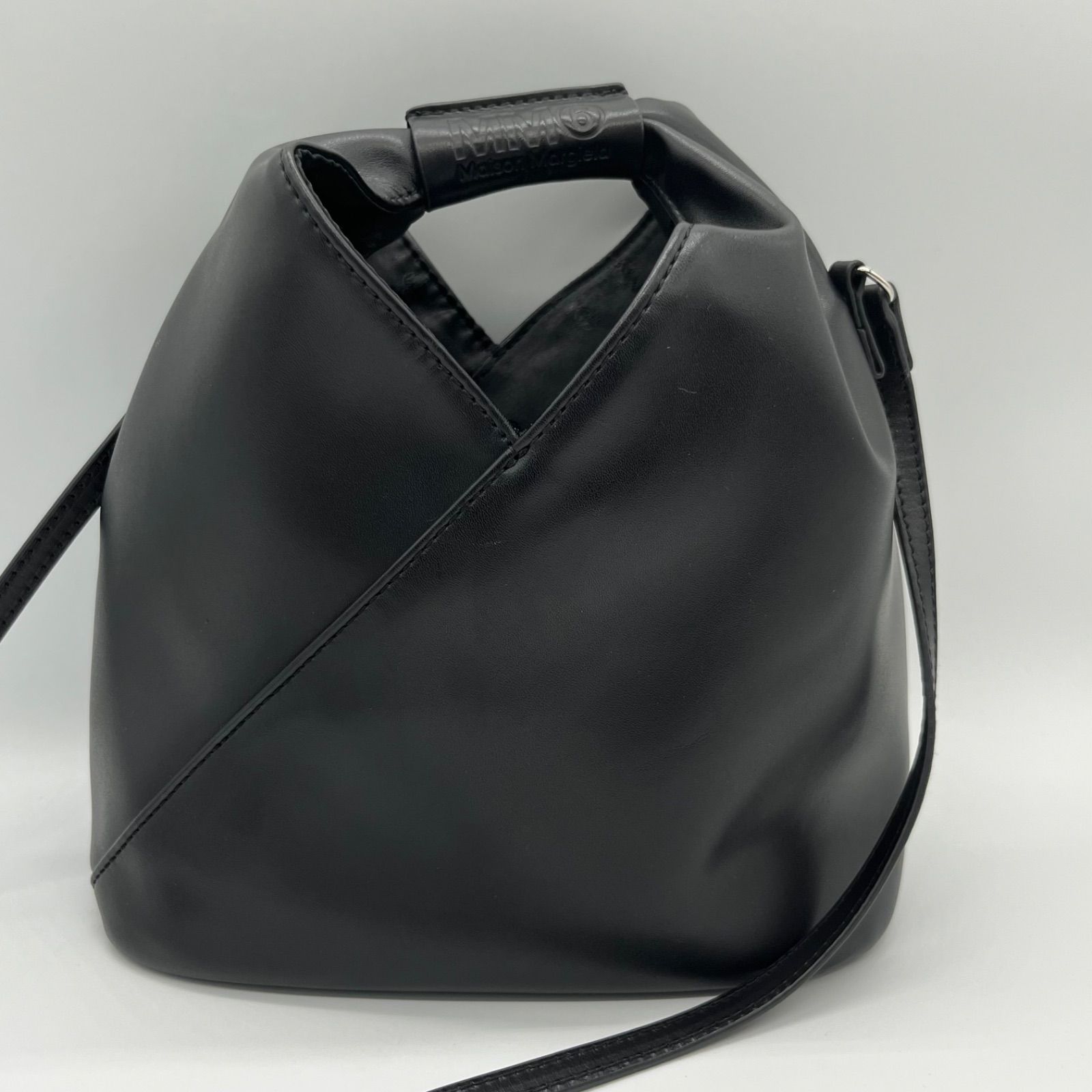 美品 MM6メゾンマルジェラ レザー 2WAY ショルダーバッグ ロゴ型