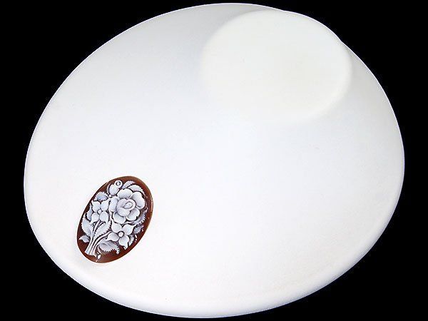 ジュエリー極】綺麗な花の彫刻 高級シェルカメオルース 44.2mm×32.2