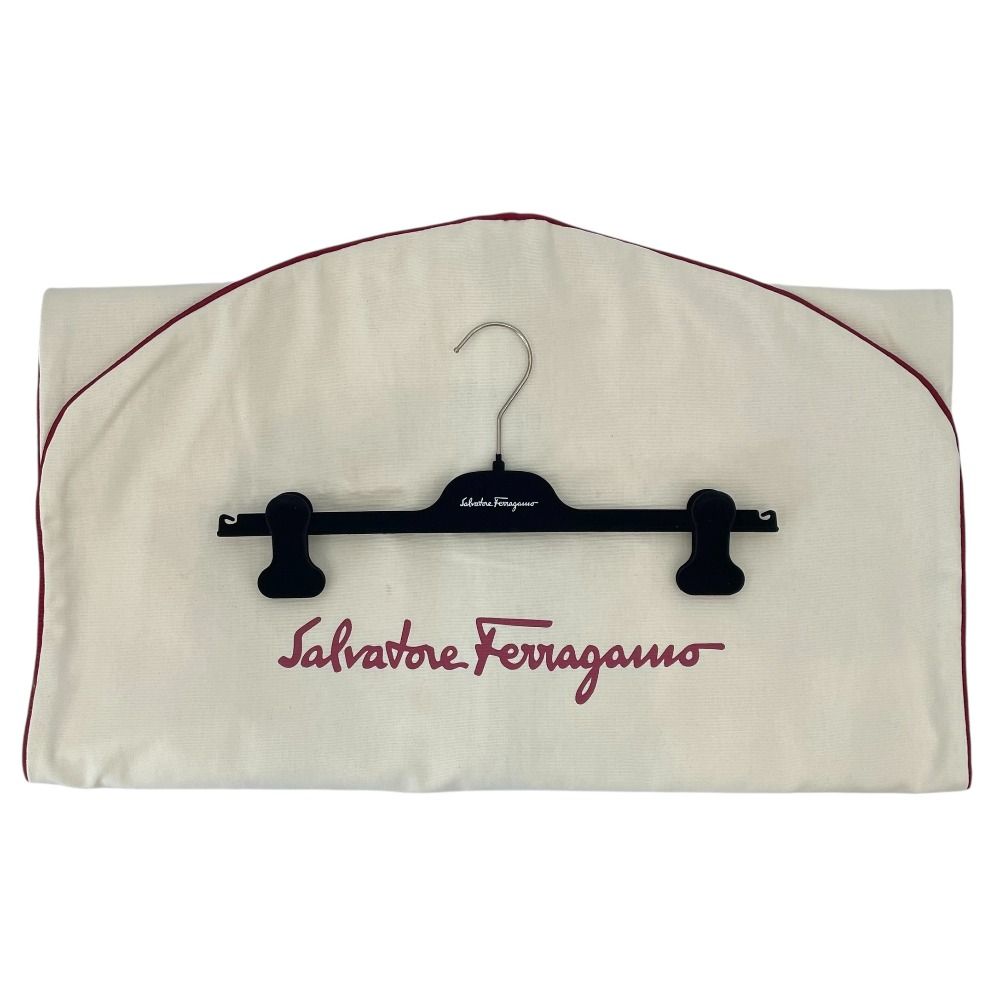 フェラガモ フロントボタン スカート ロゴボタン ４８ 美品 21AW Salvatore Ferragamo サルヴァトーレフェラガモ エン