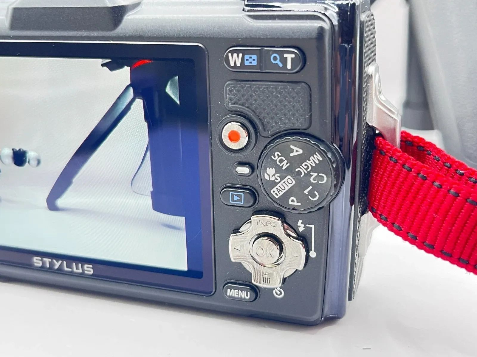  ! OLYMPUS TG-2 Tough ブラック 防水カメラ 水中撮影対応 コンデジ デジカメ 動作品 オリンパス B 454 コンパクトデジタルカメラ デジタルカメラ