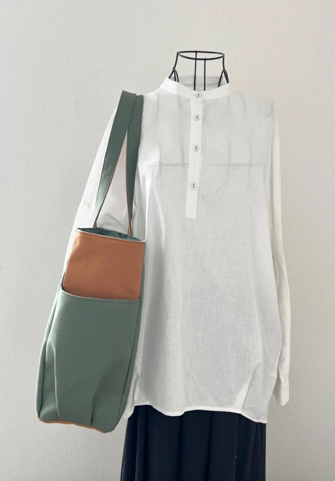 XXLサイズ 底板付き カーキ系 A3サイズ収納 8号倉敷帆布使用 サイドポケット トートバッグ 底板付き 肩掛けバッグ 大きめバッグ akaneko