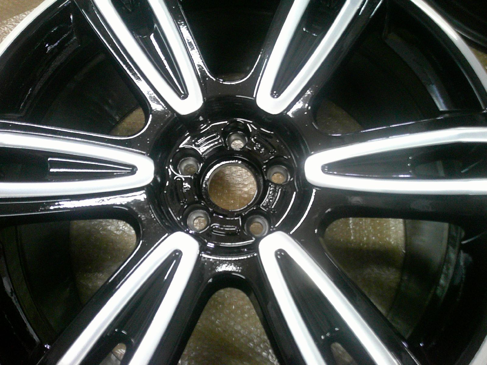 ベントレーコンチネンタルGT純正ホイール　スタッドレスタイヤ　２４５/４５R１９ ベントレーコンチネンタルGT純正ホイール スタッドレスタイヤ