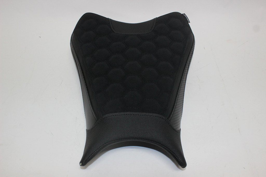 【驚きの価格が実現！】 訳あり品 Ninja用 ZX-6R zx-6r 2025 以降 カスタム フロント シート 本体あり ハニカム黒 最新アイテムを多数掲載！