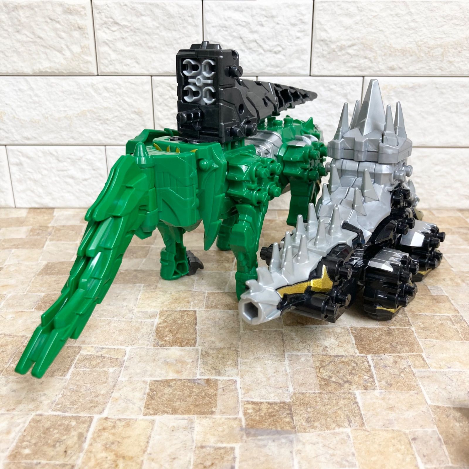 騎士竜戦隊リュウソウジャー 竜装合体DXキシリュウオー ファイブナイツ