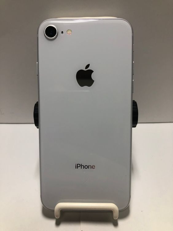 SIMフリー iPhone8  64GB シルバー 送料無料