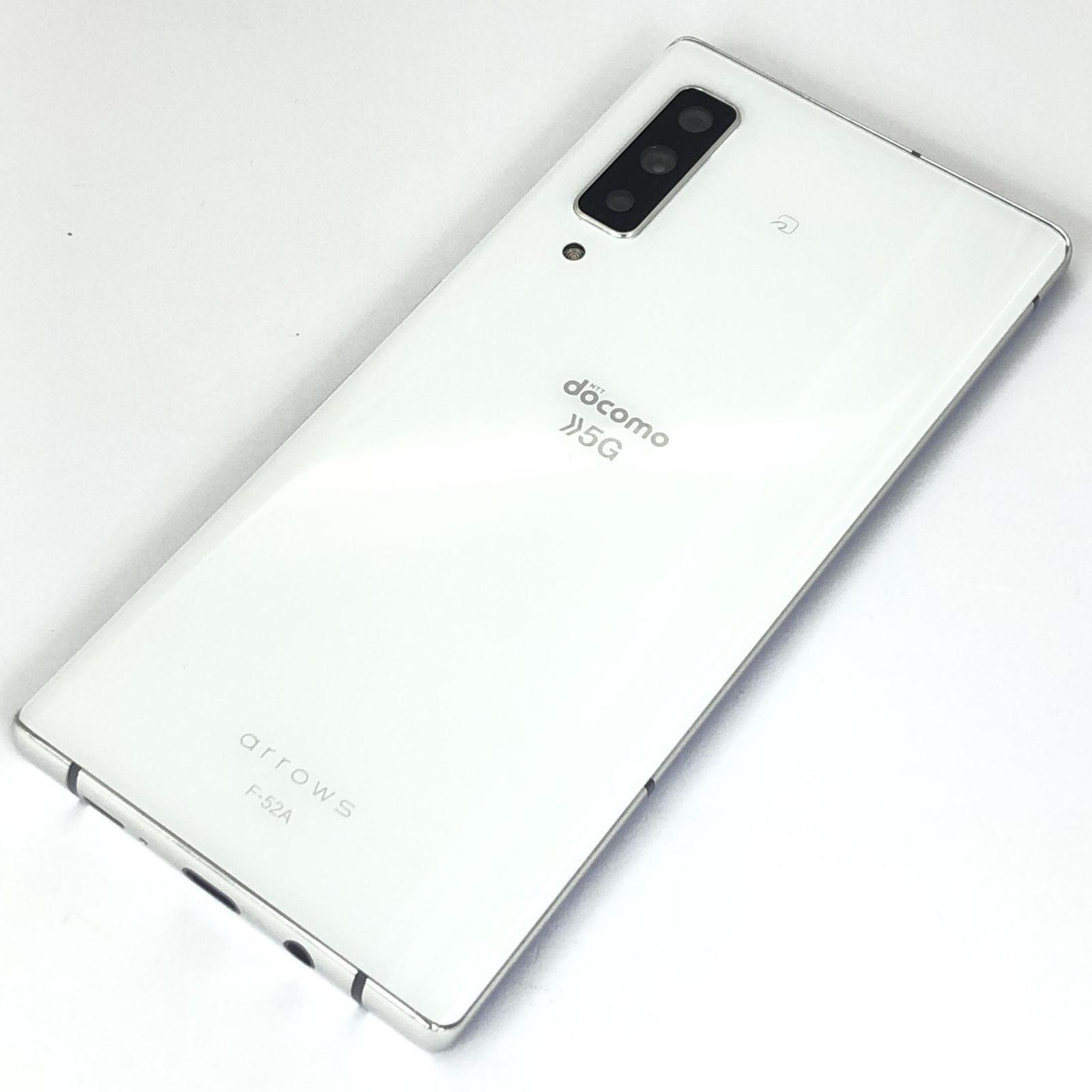 arrows NX9 F-52A ホワイト docomo【スマホ良品】 【公式通販】