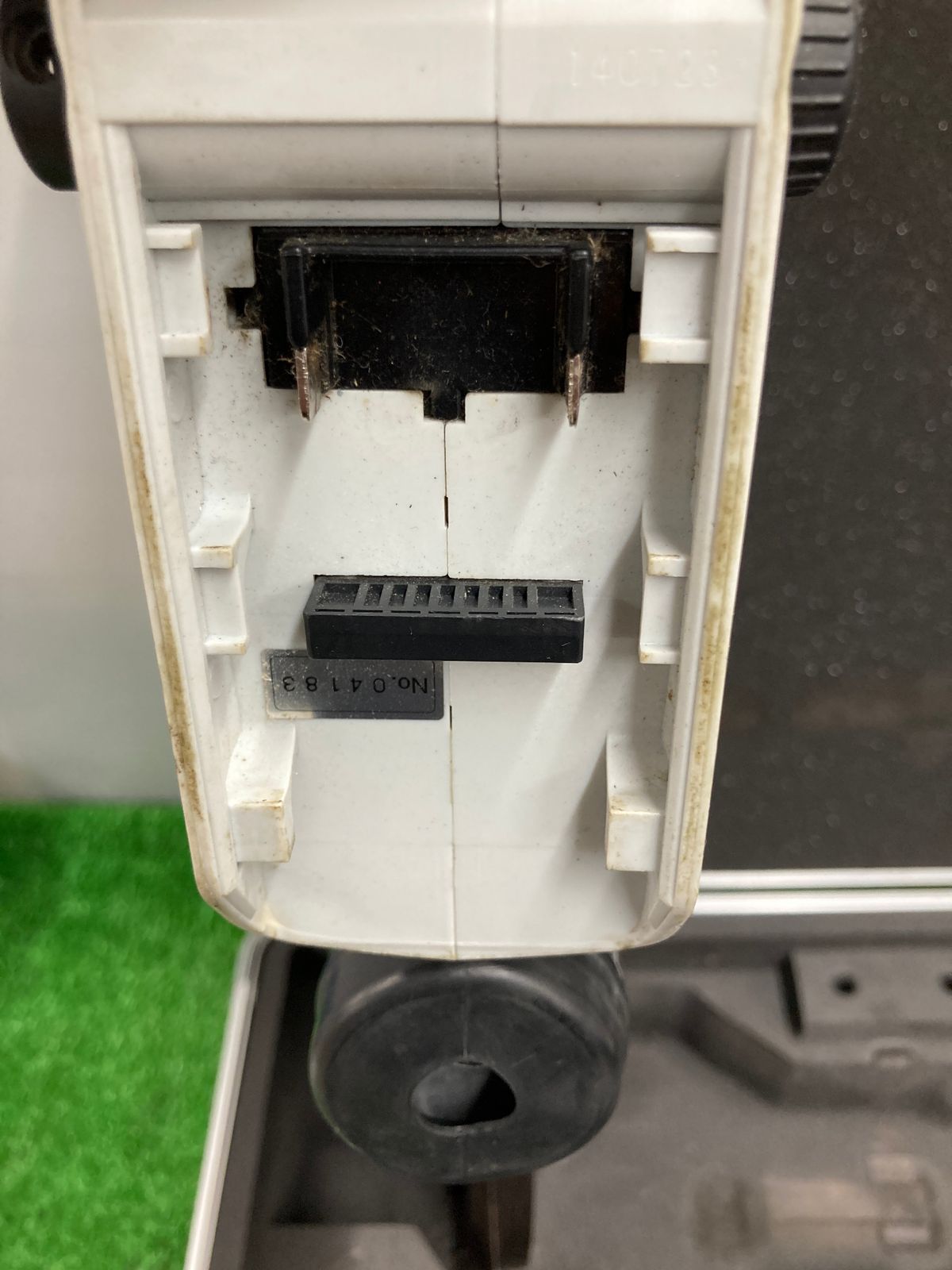充電ケーブルカッター