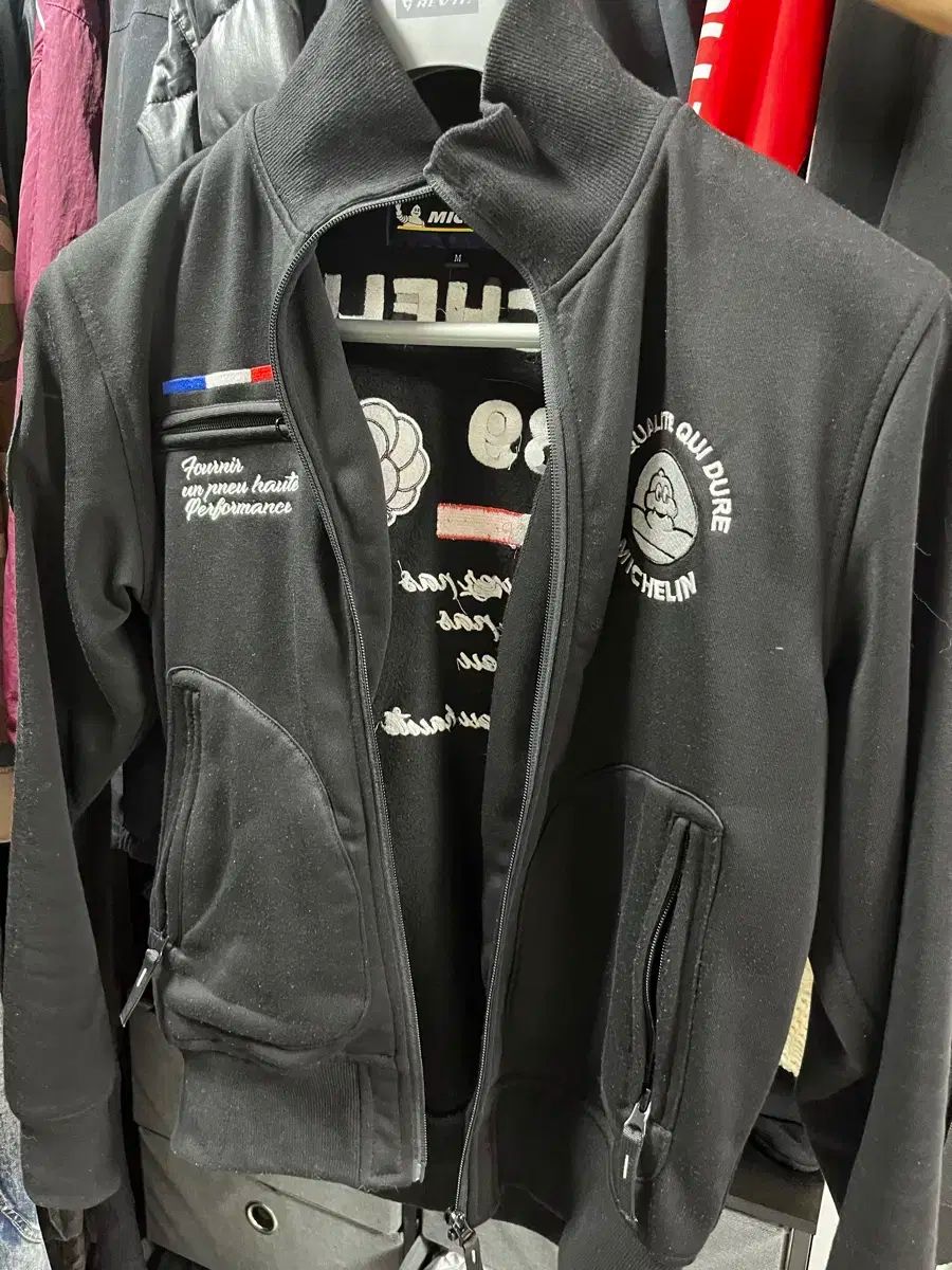 アシックス ハイパースピード2 レビュー】低価格ながら走り心地の良さ