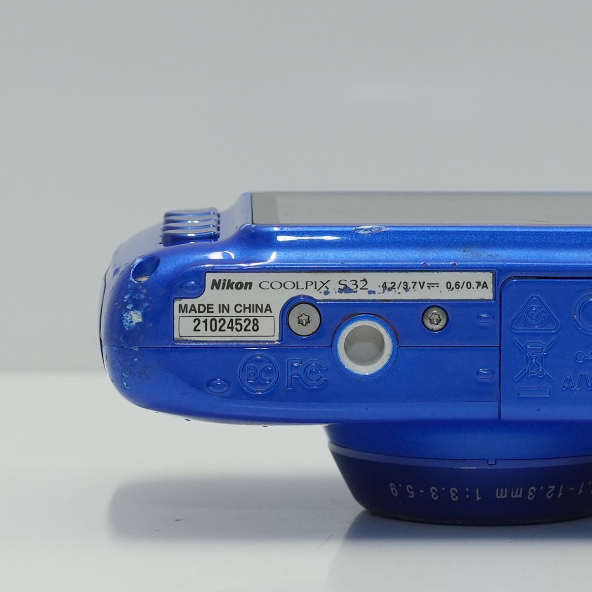 Nikon COOLPIX S32 USED品 防水10m デジタルカメラ 本体+バッテリー 