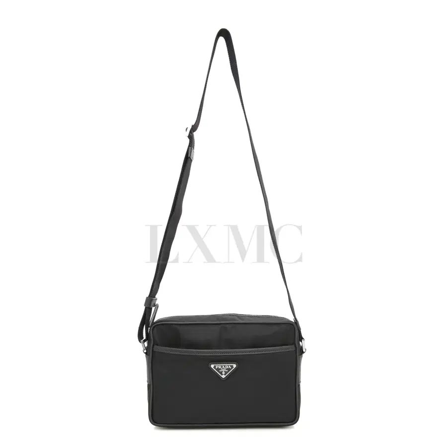 ショルダーバッグ 三角ロゴ