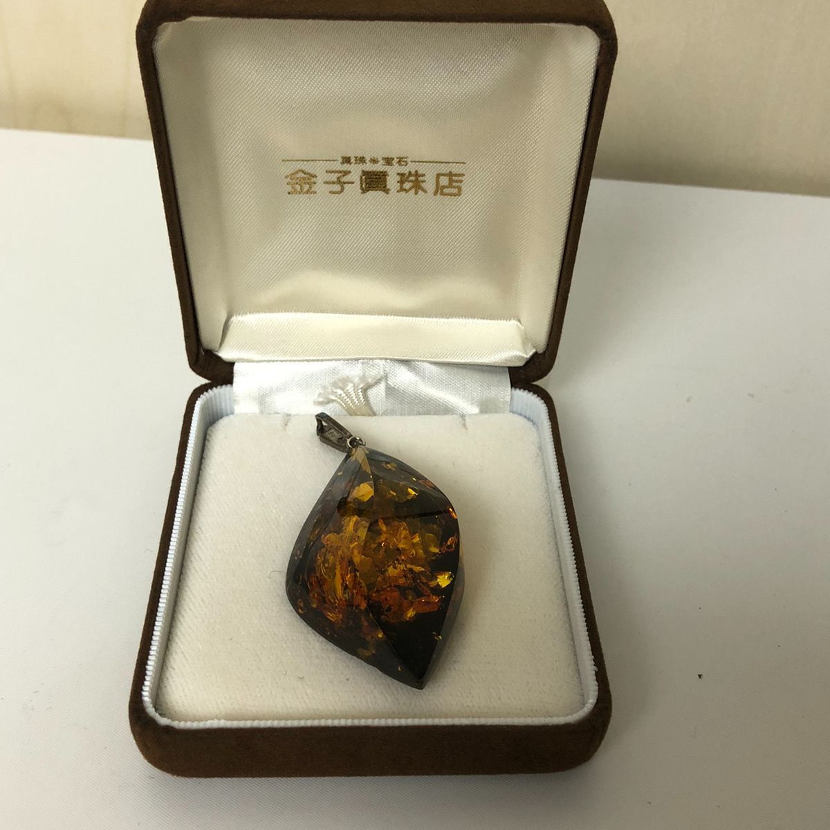 天然琥珀 大粒 こはく 天然 ペンダント トップ 琥珀 ビンテージ 