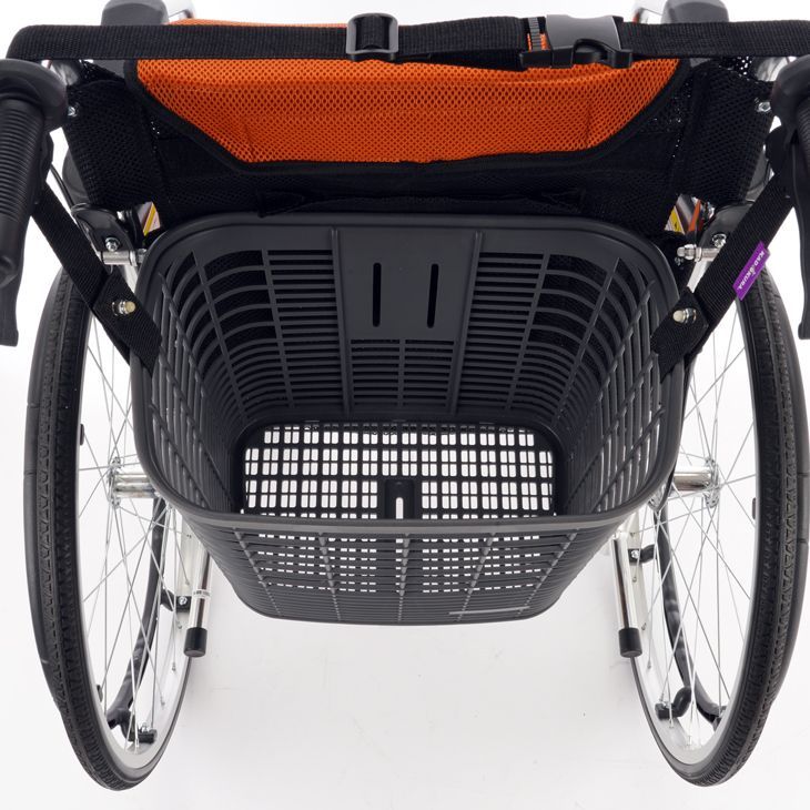 カドクラ車椅子