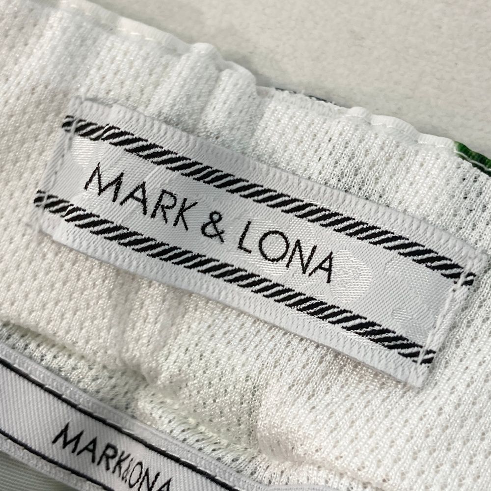 サイズ：M MARK&LONA マークアンドロナ ショートパンツ ボタニカル