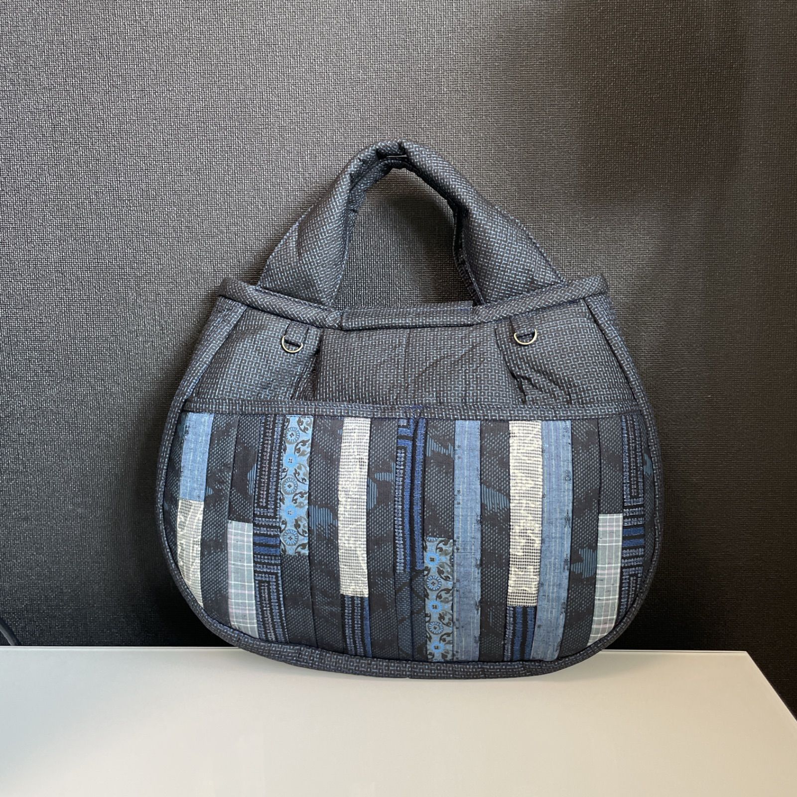 紬　パッチワークバッグ　ハンドメイド ハンドメイド 着物リメイク パッチワークトートバッグ 51 大島紬
