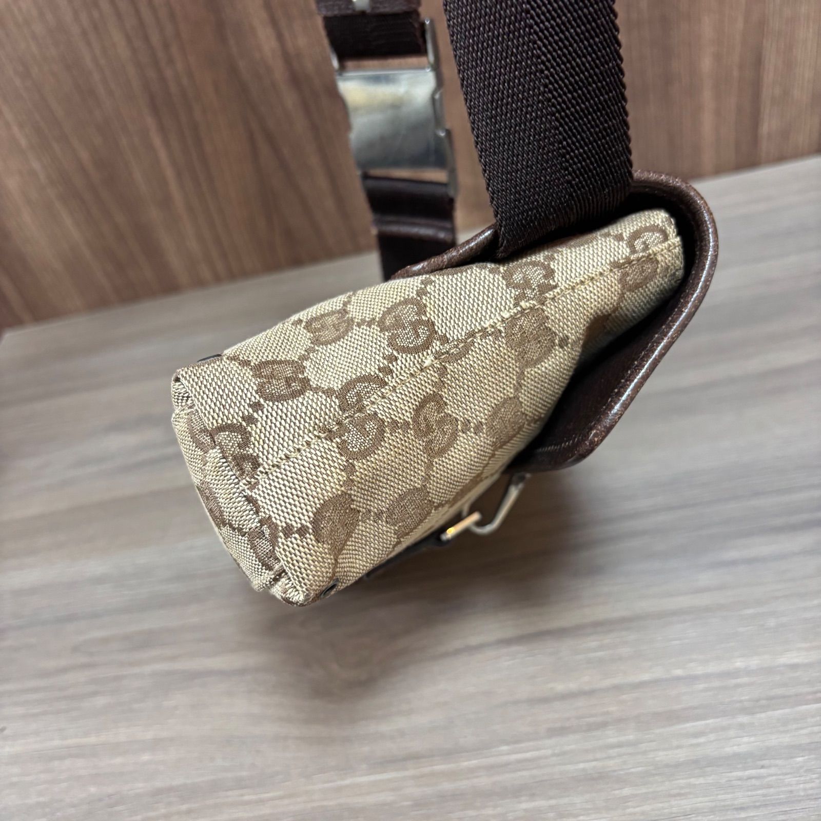 ☆グッチ GUCCI GG柄 ウエストバッグ ロゴ ボディバッグ GGキャンバス