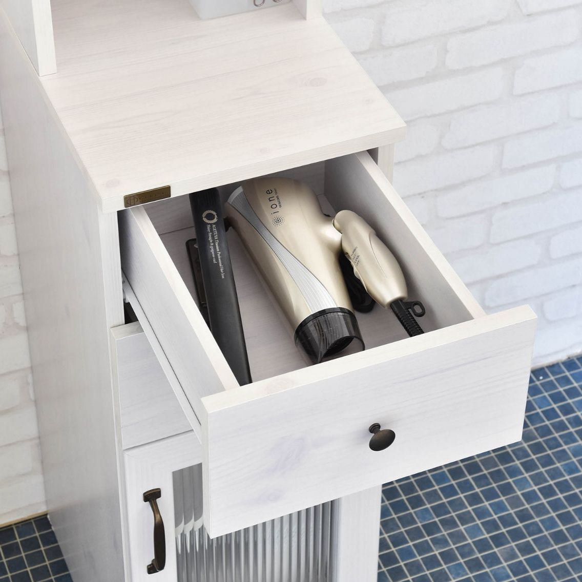 すき間 すき間収納