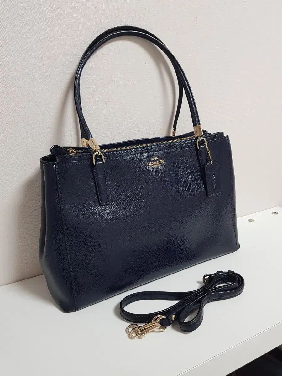 COACH コーチ