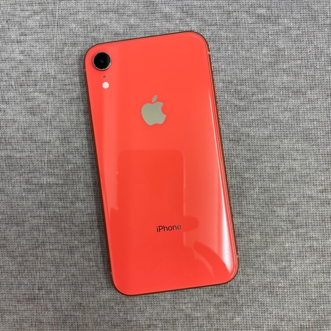 iPhone XR 128GB コーラル AU版 SIMフリー - メルカリ