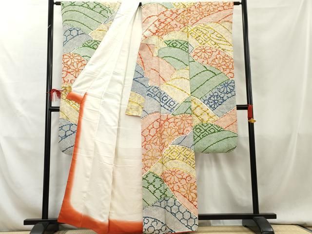 振袖　正絹　金駒刺繍　金彩　菊花　流水　波　鹿の子　紗綾形　着物　063t 振袖 正絹 金駒刺繍 金彩 菊花 流水 波 鹿の子 紗綾形 着物 063t