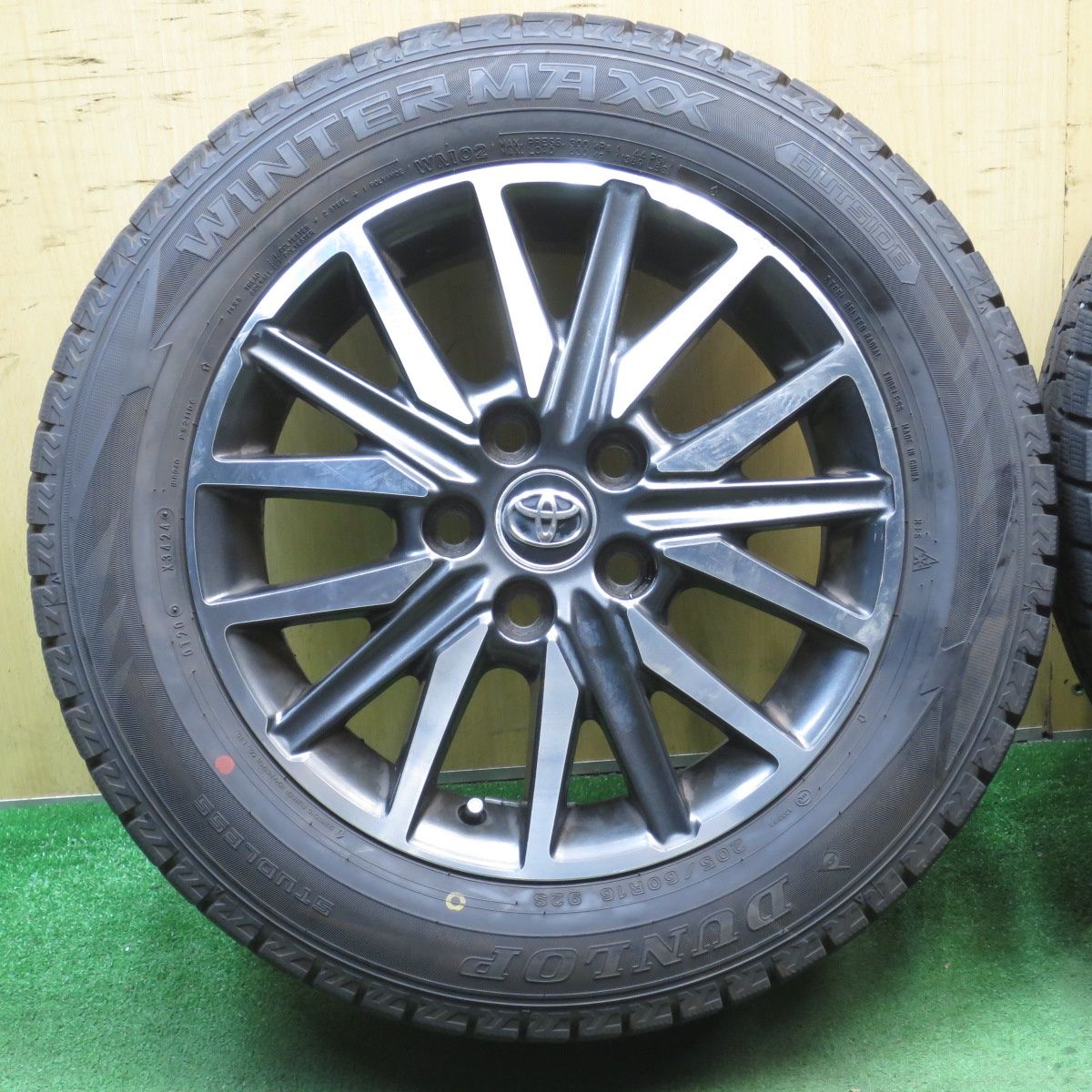 バリ溝！キレイ！ほぼ10分★スタッドレス 205/60R16 ブリヂストン ブリザック REVO GZ TOPRUN トップラン 16インチ★ 送料無料*バリ溝！キレイ！9.5分☆スタッドレス 205⁄60R16 ヨコハマ