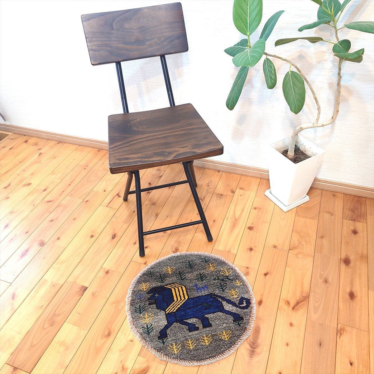 ペルシャ ギャッベ アマレバフト ミニマット 横40Φ39.5㎝ 円形 青色の