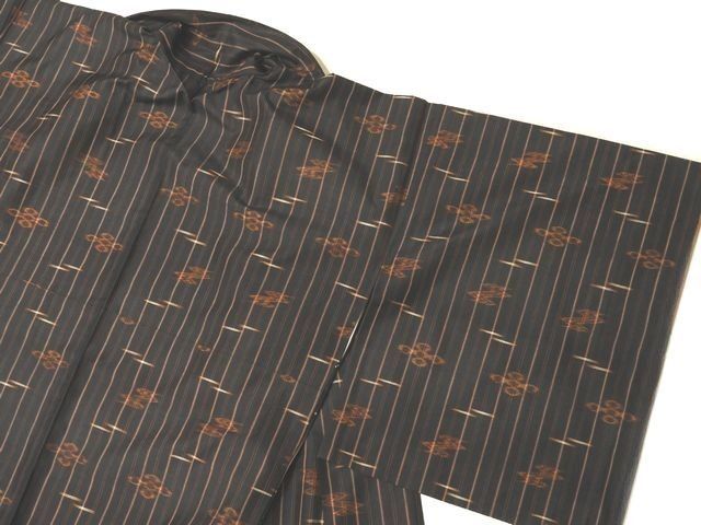 5/ 希少 超美品 本場 久米島紬 織り人 与座信子 着物 ◇ 沖縄 伝統織物 小紋 ブラックがかったダークブラウン系 正絹 手織り ▼7E 5/ 希少 超美品 本場 久米島紬 織り人 与座信子 着物 ◇ 沖縄 伝統織物