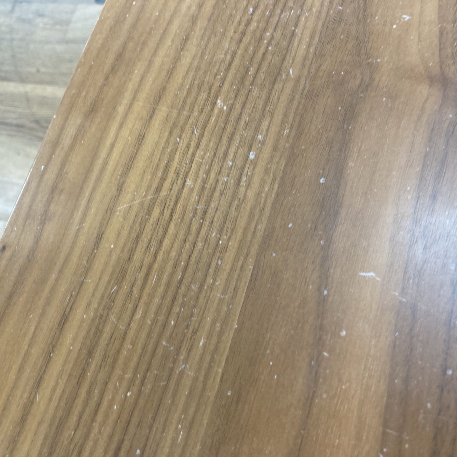 無印 リビングでもダイニングでも使えるテーブル