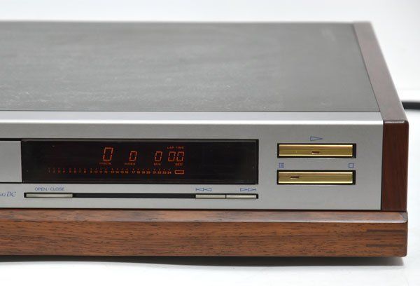 CD-M2DC CDプレーヤー