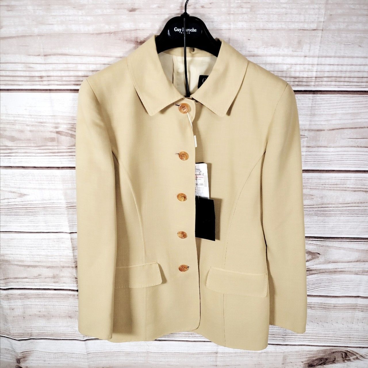 ギラロッシュ　ゴールドベージュ　スーツ ギラロッシュセットアップ40