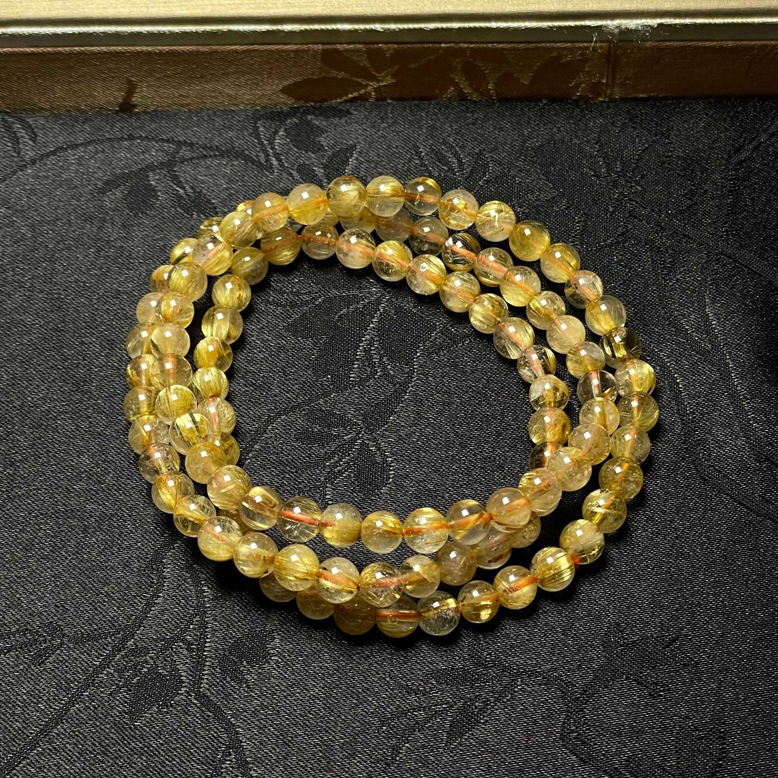 夢色 EU製 タイチンルチル 黄金針水晶 ゴールド 金運 開運 3本巻きブレスレット パワーストーン プレゼント 5.3-5.7mm ZB9499