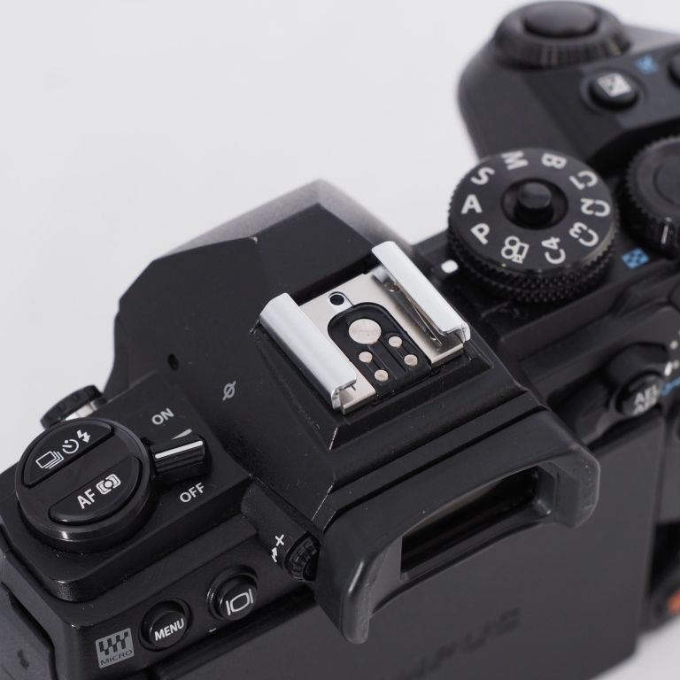 OLYMPUS オリンパス ミラーレス一眼カメラ OM-D E-M1 MarkIII ボディ ブラック