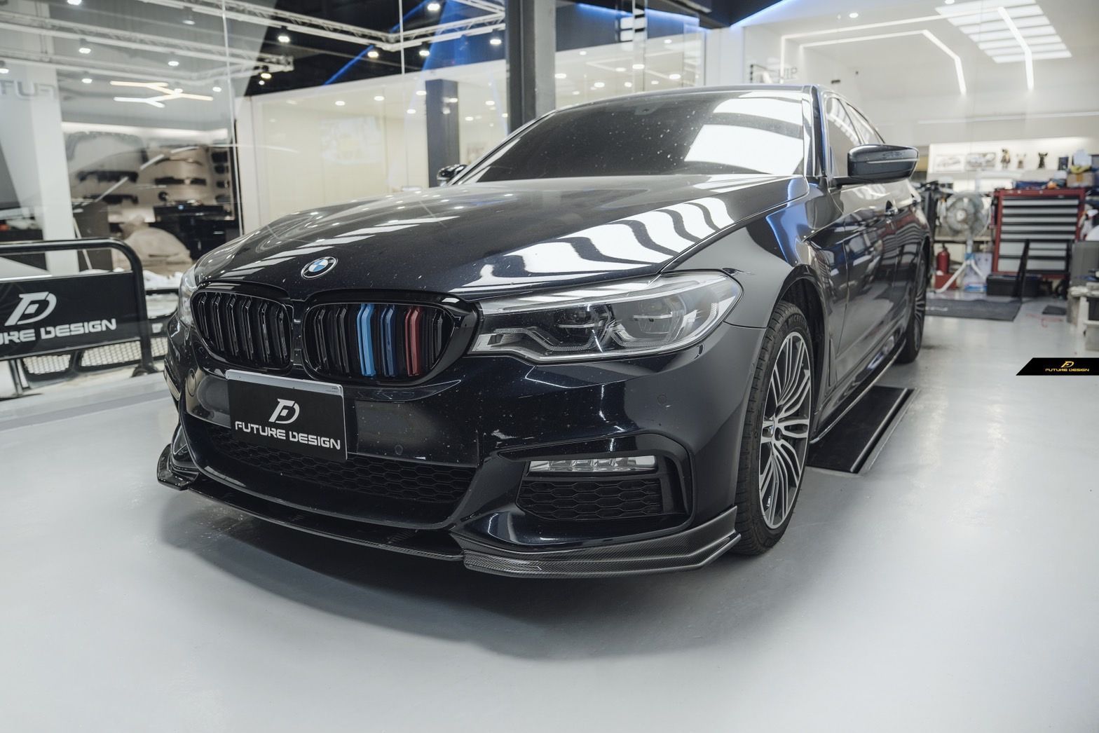 FUTURE DESIGN BMW 5シリーズ G30 セダン G31 ツーリング 後期車 Mスポーツ フロント用リップスポイラー 本物DryCarbon ドライカーボン