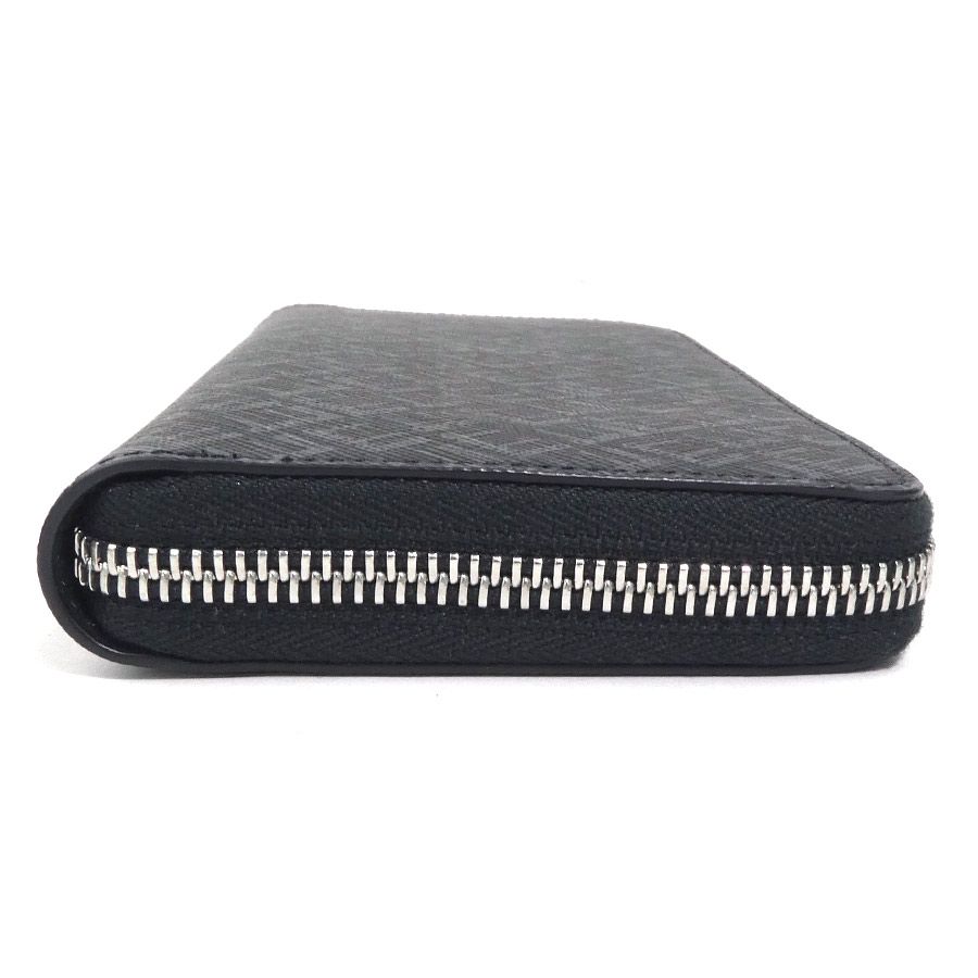 ラウンドファスナー長財布