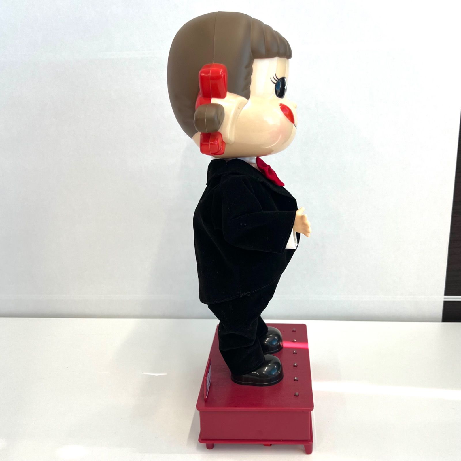 481068】 FUJIYA 不二家 ダンシング＆メッセージ ペコちゃん 人形 箱