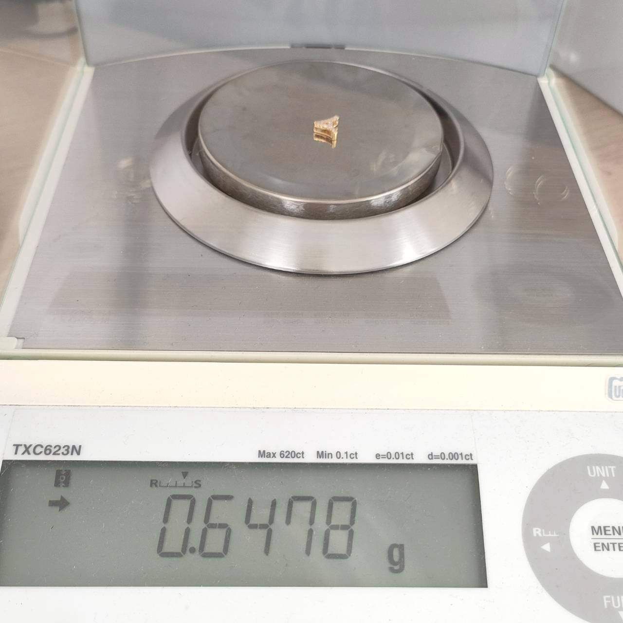 18金 K18 男女兼用 アルファベット A ダイヤ ネックレストップ 0.64ｇ C935 USTAUSTRALIA_COM_AU