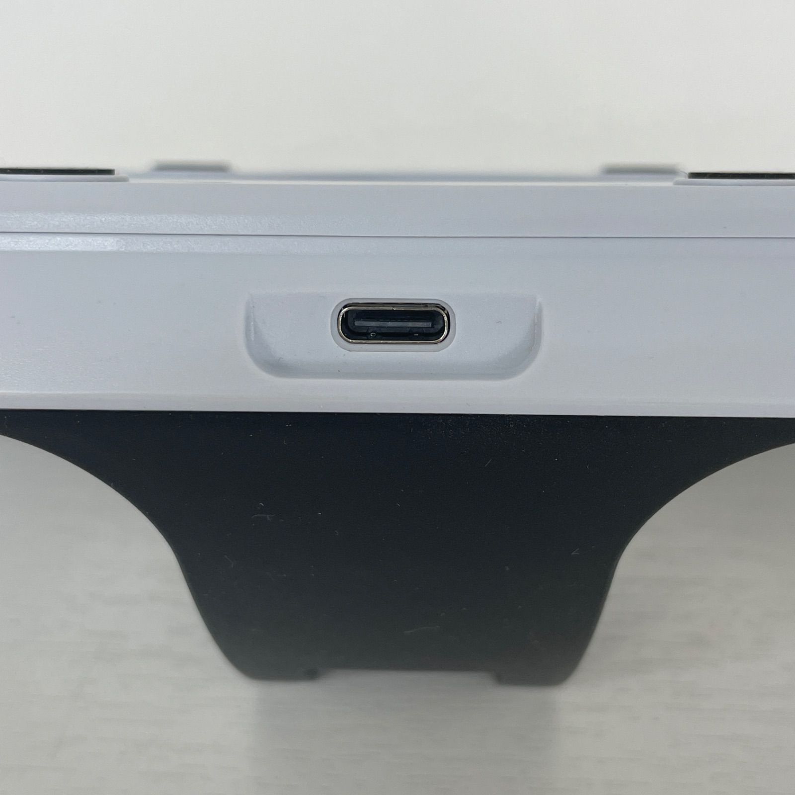 CFI-Y1000 充電スタンド