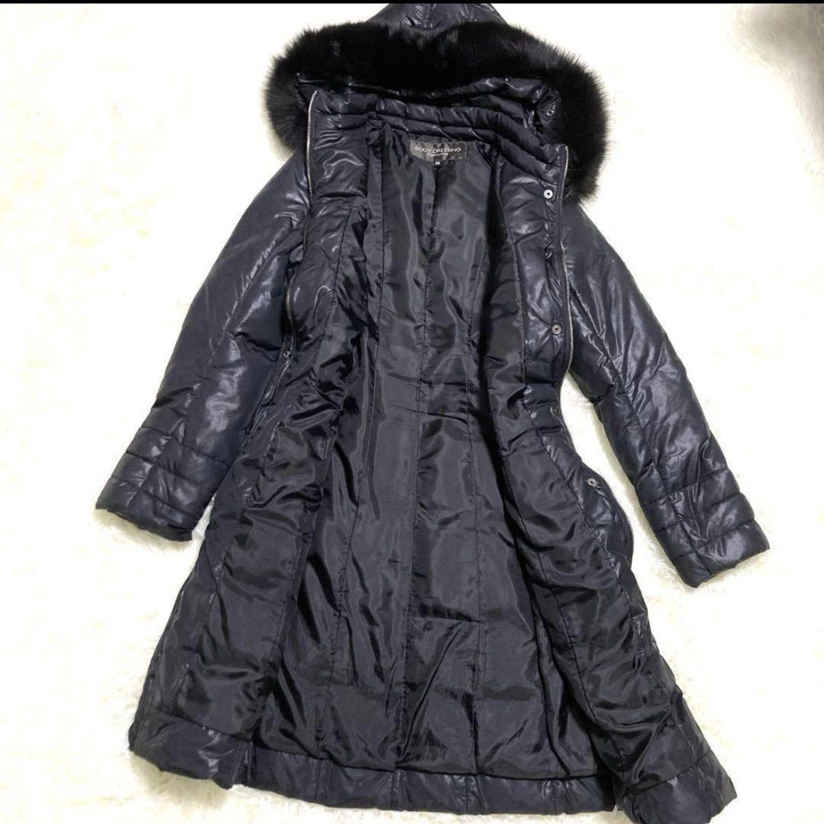 美品ボディドレッシングデラックスダウンジャケットフォックスファー 36