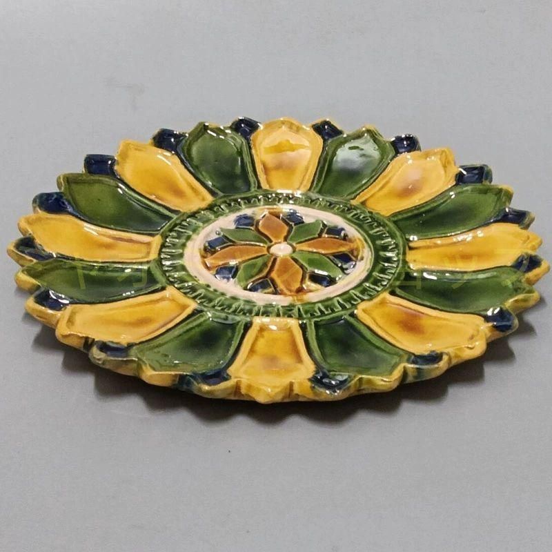 焼物三彩盤唐花口盤 景徳鎮 陶磁器 装飾品 現代工芸品 美術品 置物 焼物三彩盤唐花口盤 景徳鎮 陶磁器 装飾品 現代工芸品