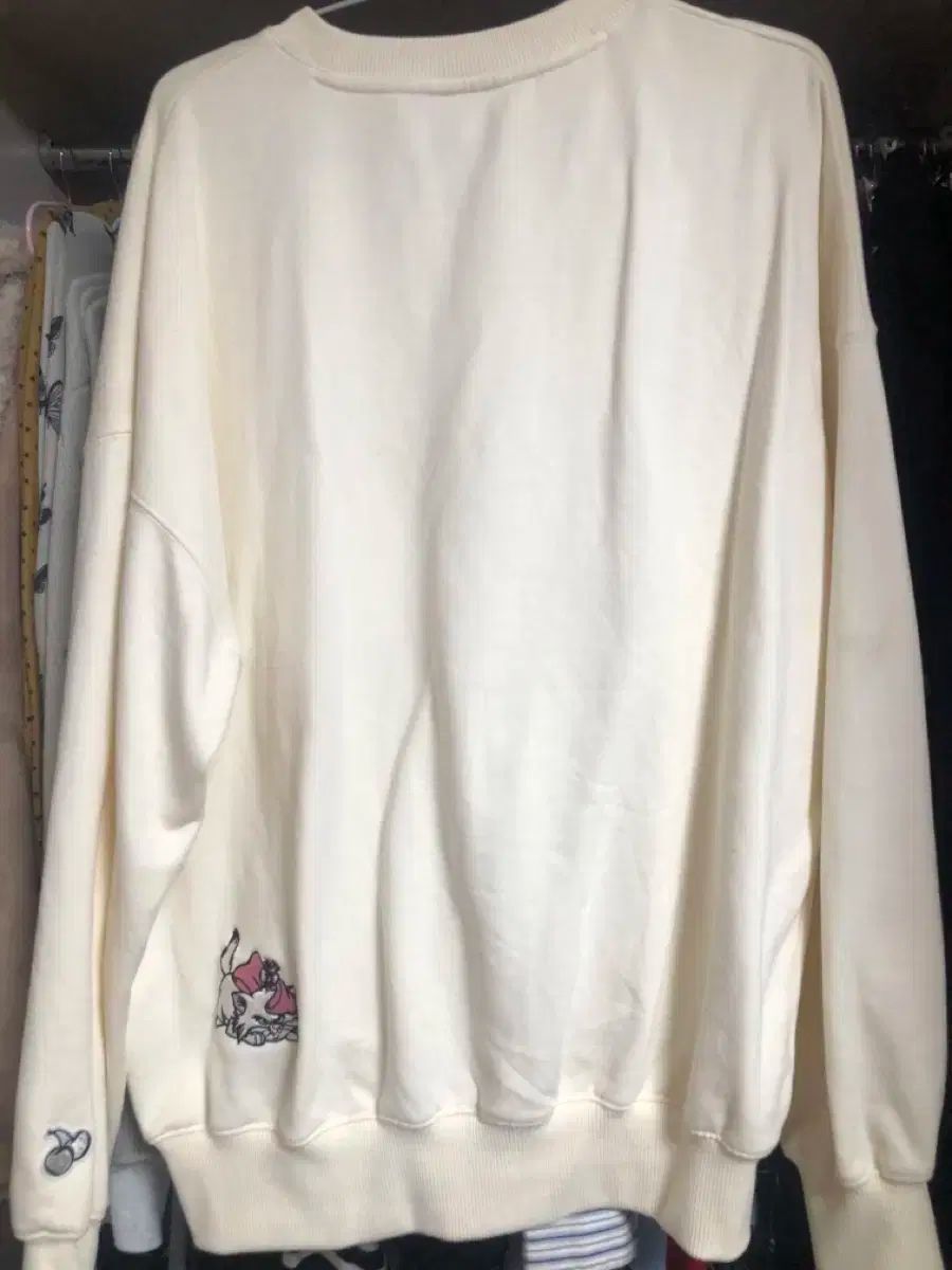 ディズニー アリストキャッツ キルシー スウェット