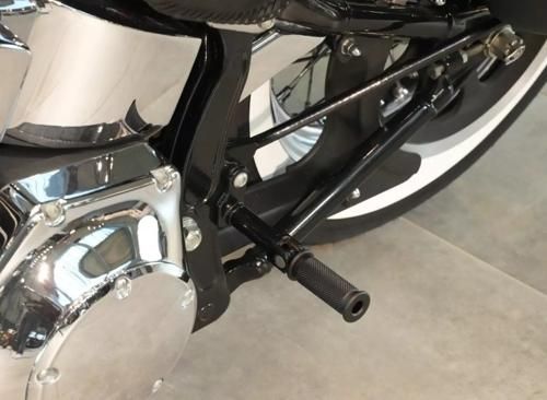 パッセンジャーフットペグ