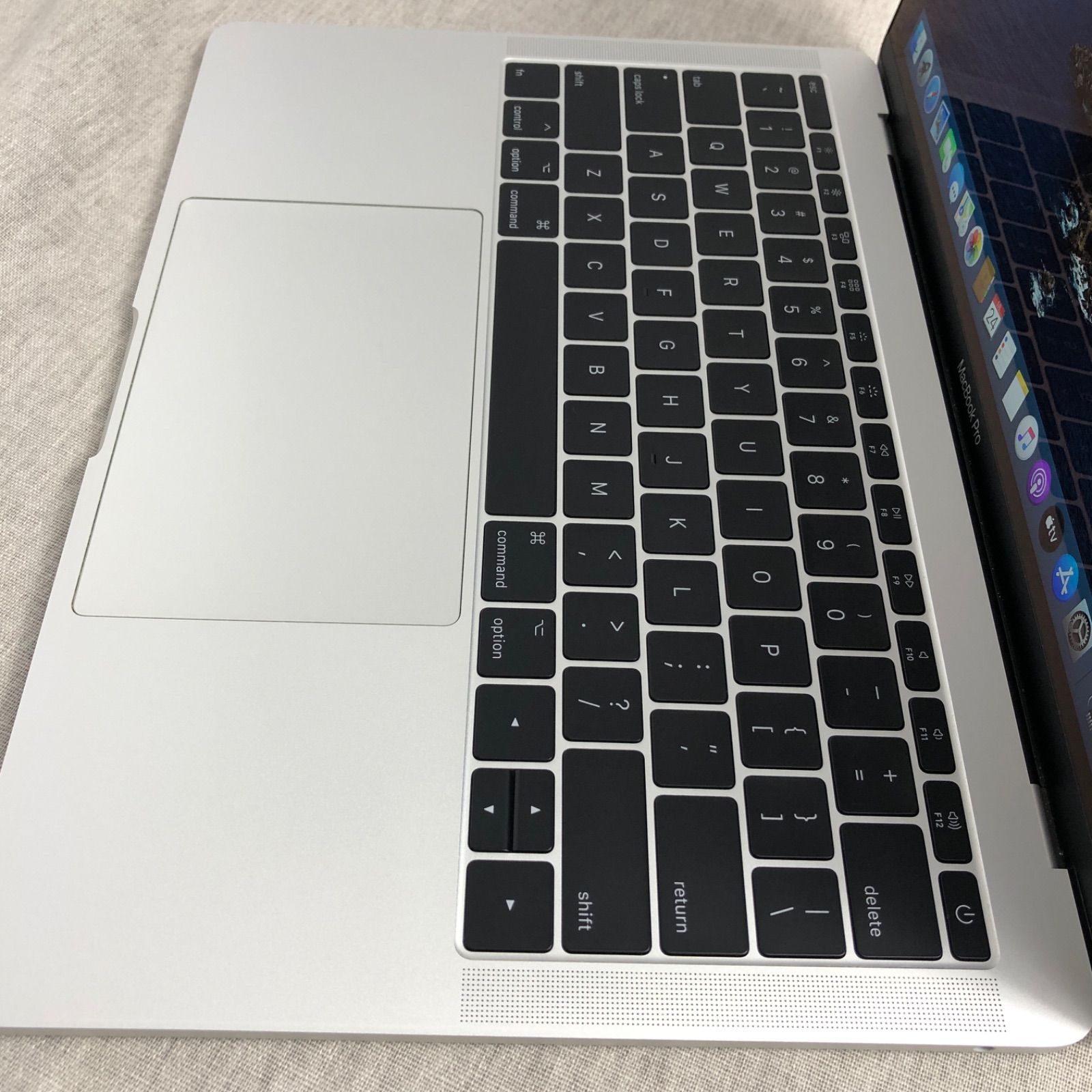 本体のみ】Apple MacBook Pro (13-inch, 2017, Thunderbolt 3ポートx 2 