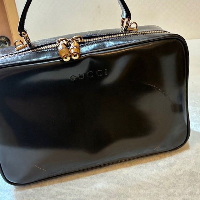 【美品】GUCCI グッチ バンブー バニティバッグ ナイロン×エナメル 楽天市場】【大特価SALE】GUCCI （グッチ） ﾊﾞﾝﾌﾞｰ ﾊﾞﾆﾃｨﾊﾞｯｸﾞ