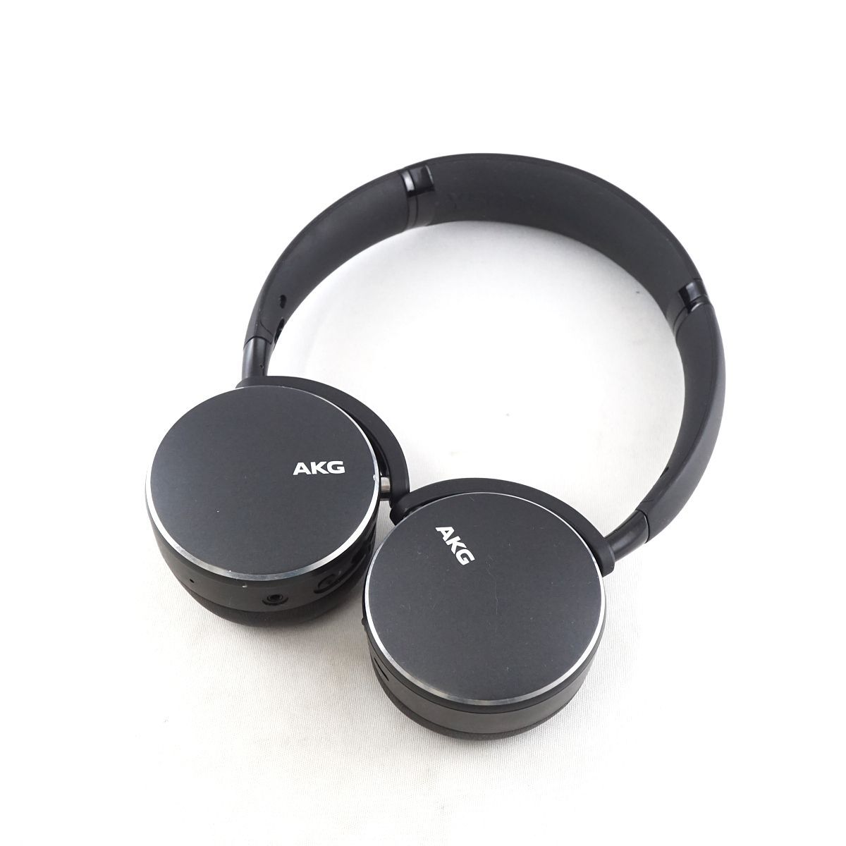 AKG Y500 WIRELESS ワイヤレスヘッドホン USED美品 オンイヤー AKG Y500 WIRELESS ワイヤレスヘッドホン USED美品 オンイヤー