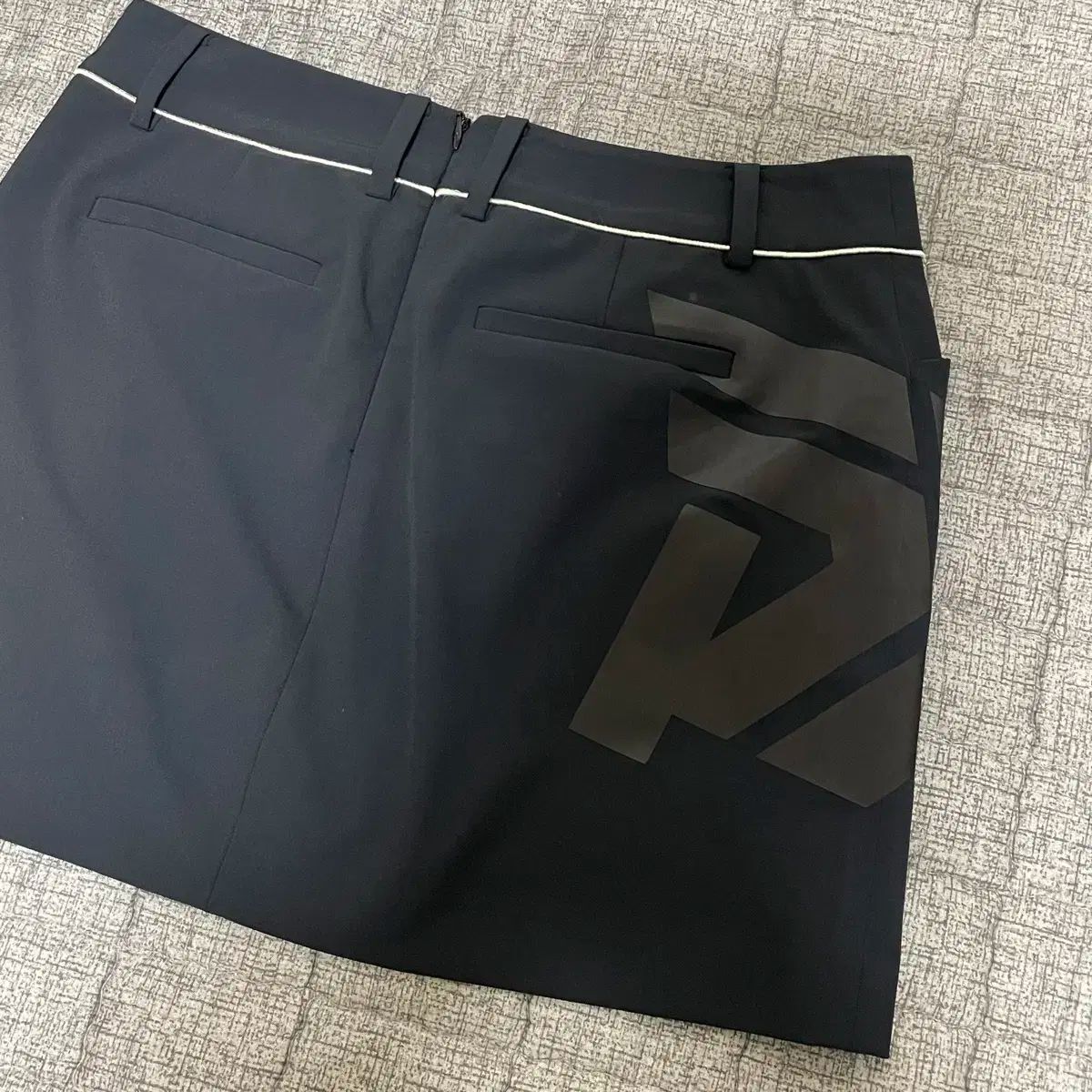 ブラック レディース