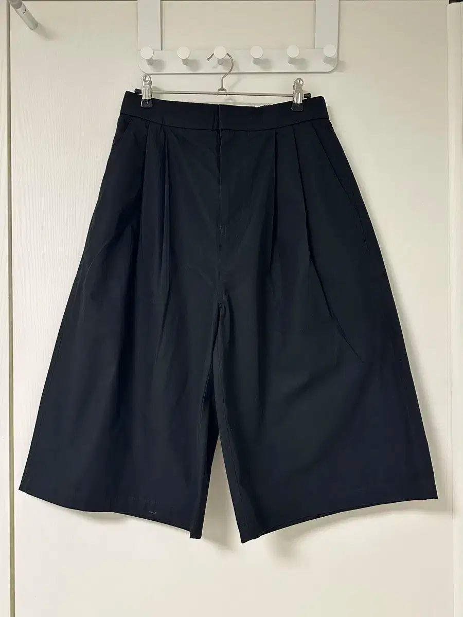 M AMOMENTO アモーメント 25SS バミューダ 黒
