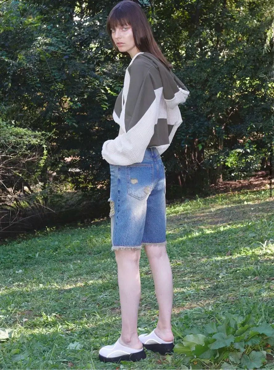 YY