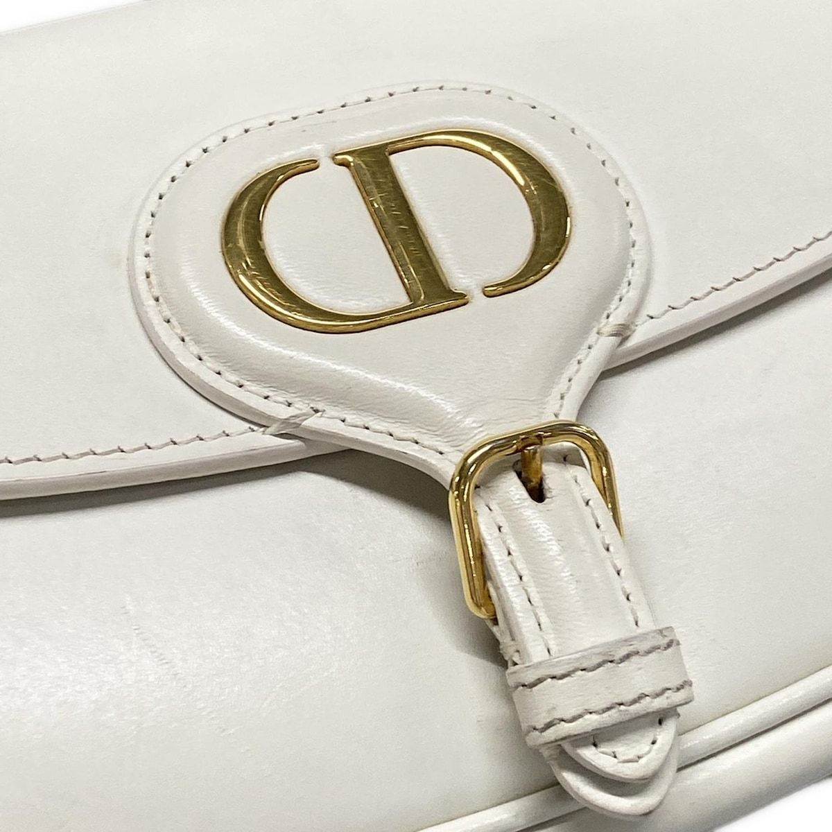 M9327UMOL_M030 ラテホワイト